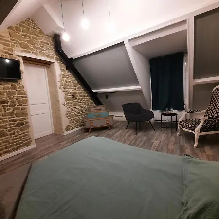 La Longere Charmante Bed & Breakfast *
